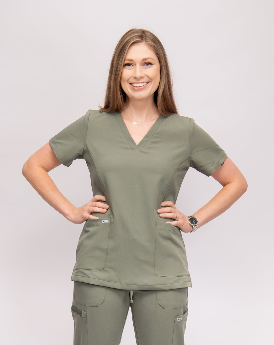 Blusa médica con 4 bolsillos de Rare-Bijoue