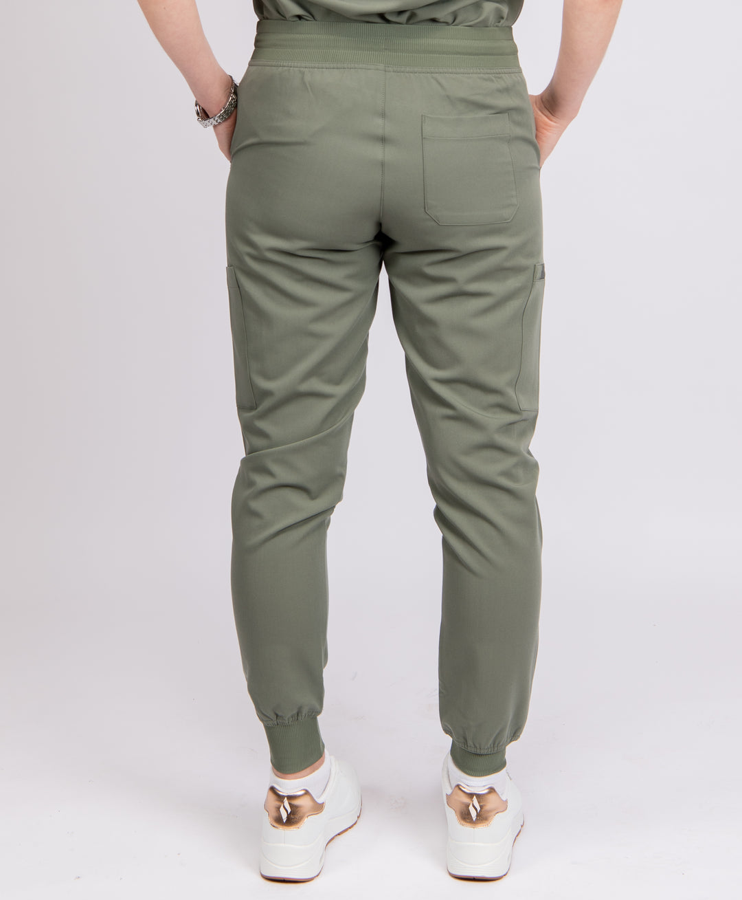 Pantalón jogger médico con 5 bolsillos de Rare-Bijoue